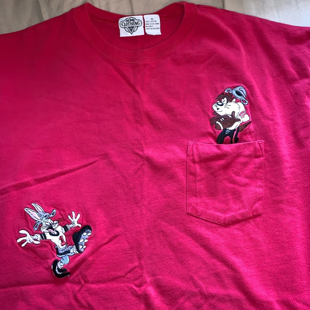 Vintage Bugs Bunny and Taz Looney Tunes t shirt!